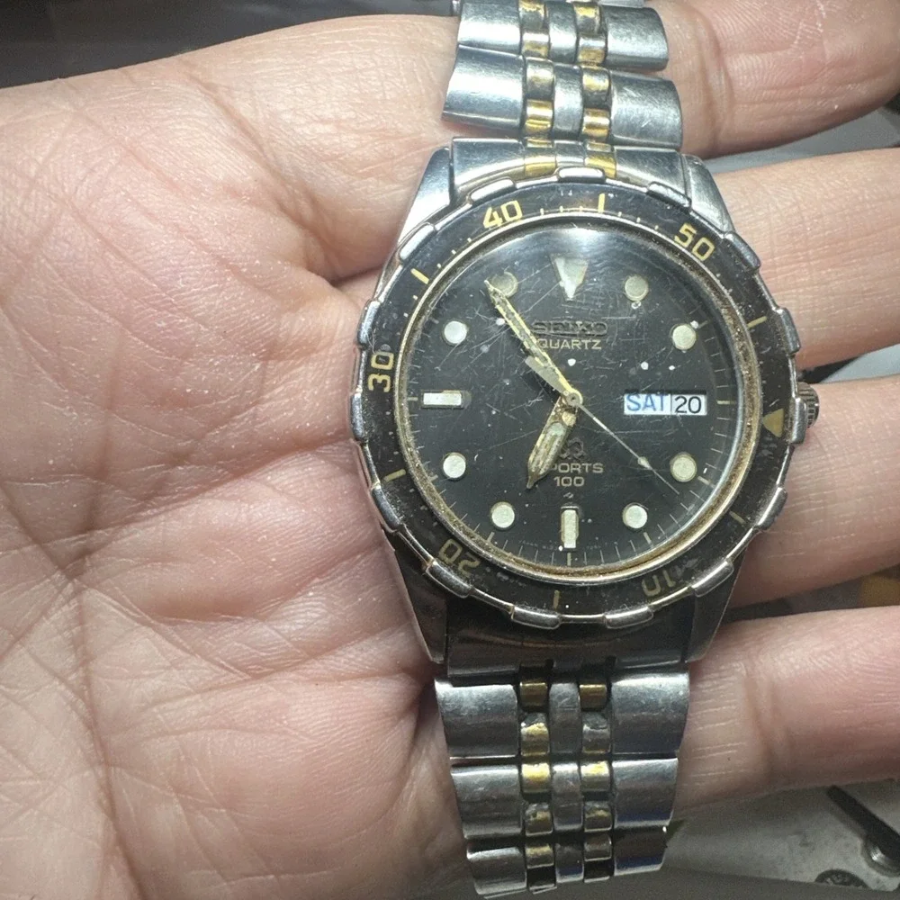 Works Seiko Sports 100 8123-7199 Two Tone Day Date Diver Style Men's Watch READ!